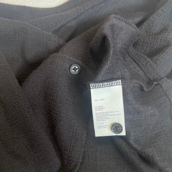 Black button-up crop-top - Picture 3 of 4